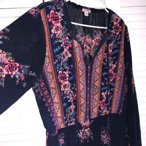 SO ADORABLE maxi dress with long sleeves